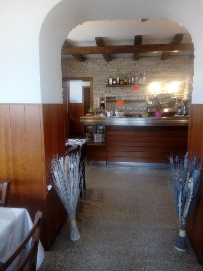 Albergo Alla Pineta Villa Santina Екстериор снимка