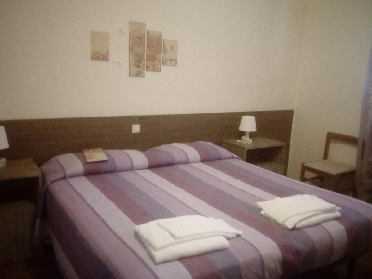 Albergo Alla Pineta Villa Santina Екстериор снимка